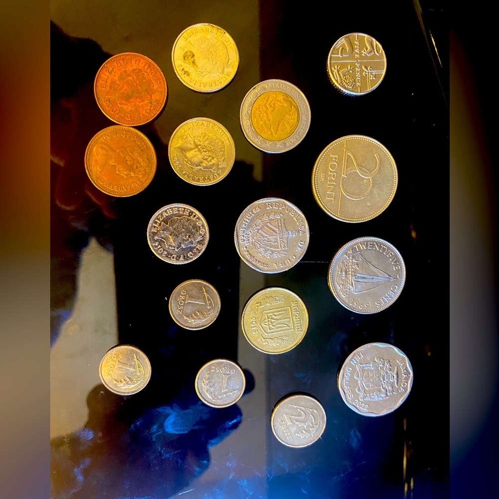 Circulated WORLD coins to start your coin collection various!!!